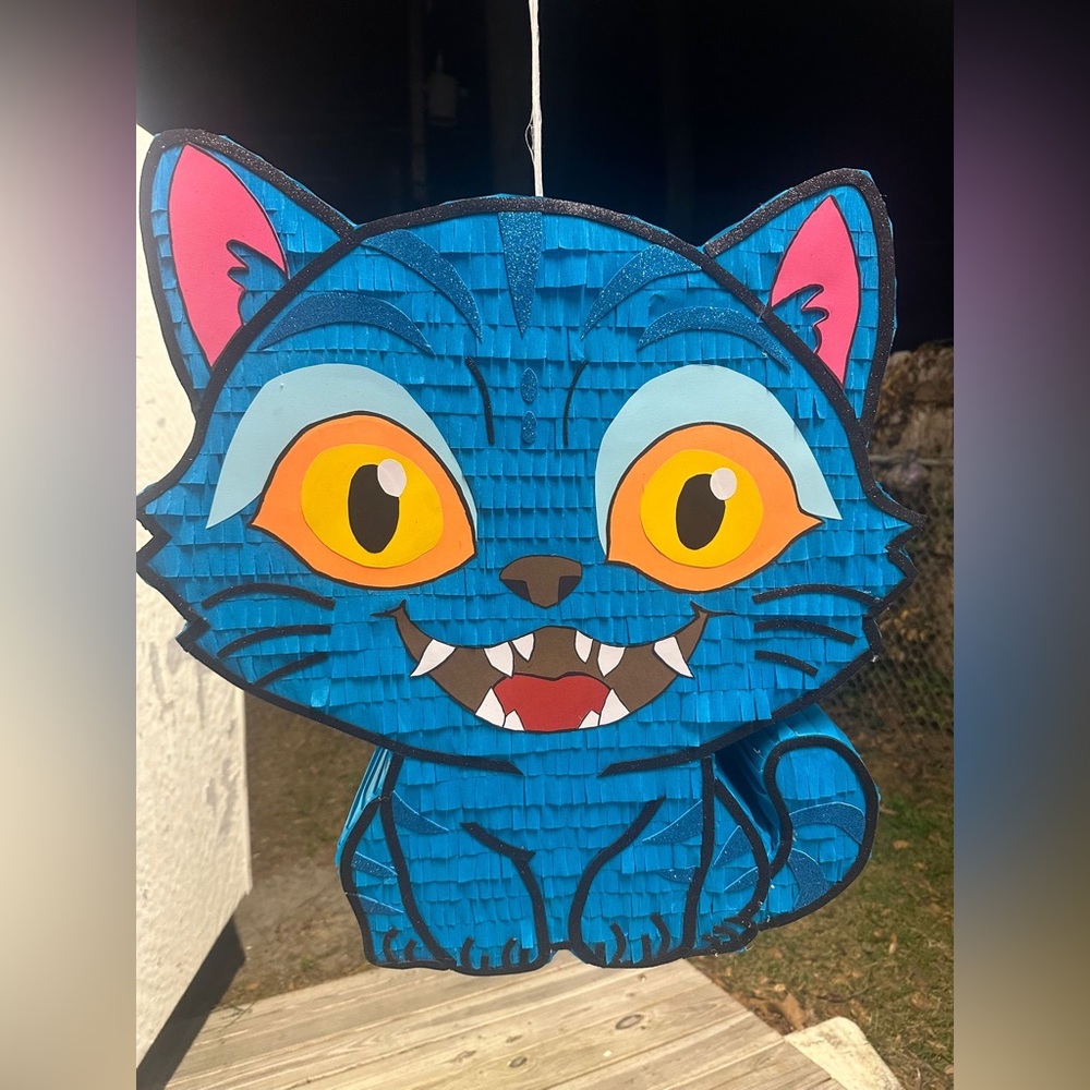 Vibrant Blue Cat Piñata for Parties